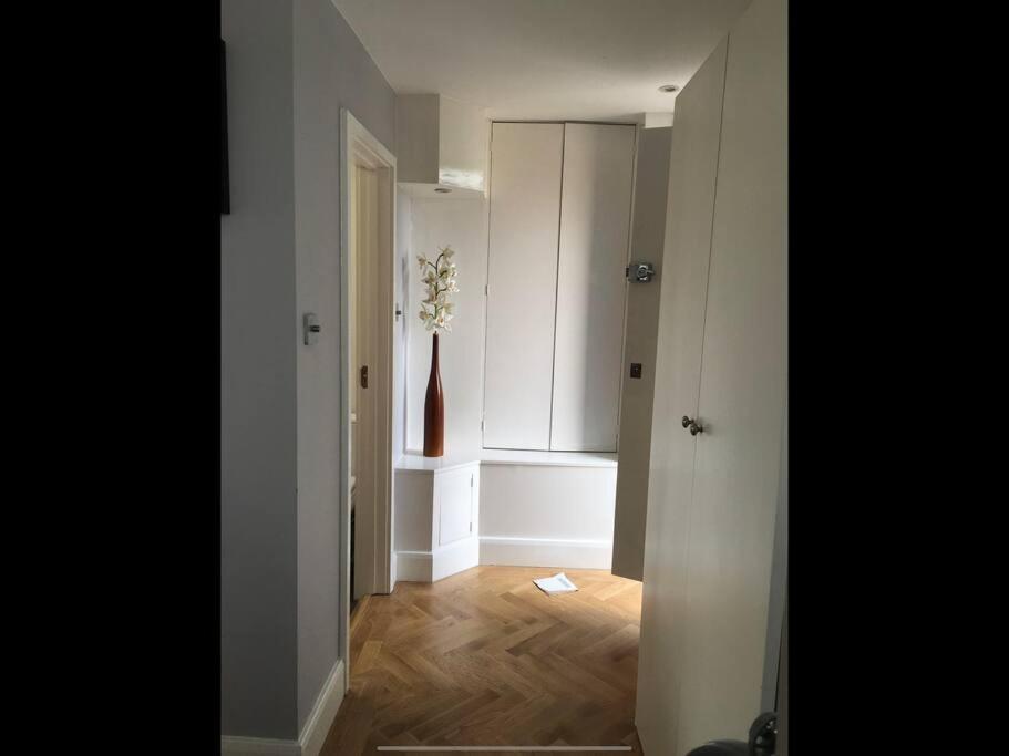Amazing Apartment Central London Near Tube Station Екстер'єр фото